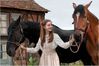 USA-Cheval-girl---2-horses.jpg