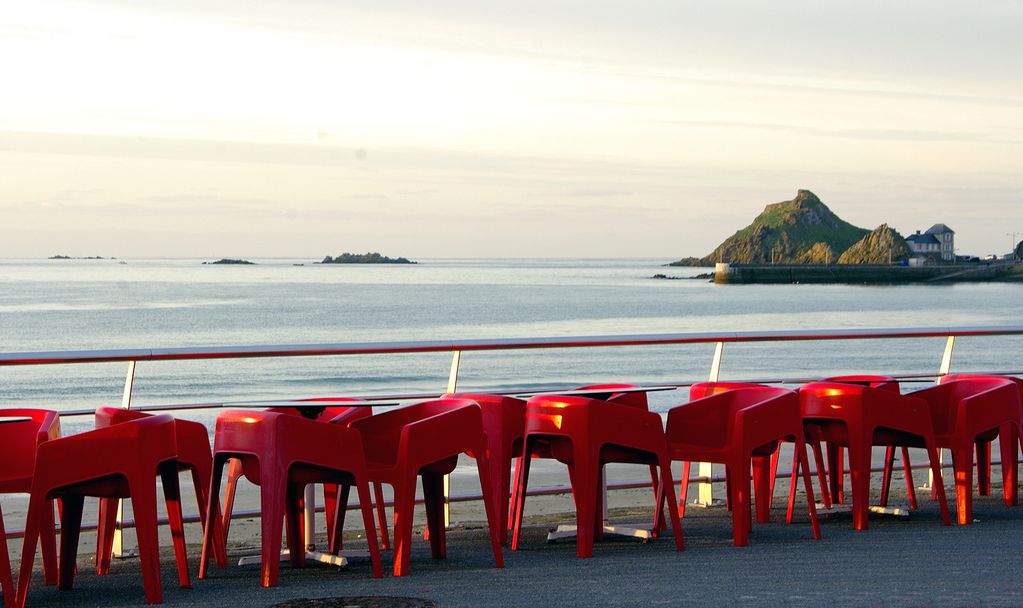 En terrasse sur la digue