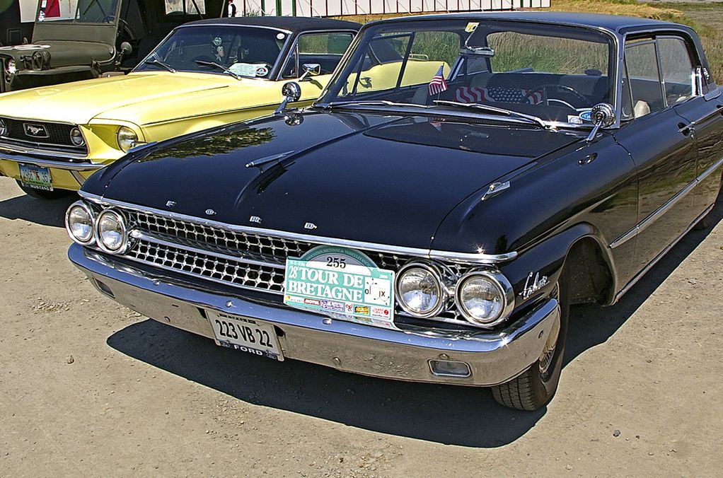 1-Ford Starliner - 1961