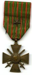 croix-de-guerre-avec-etoile-en-bronze-citation-briagde.jpg