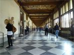 5-100416Florence5GaleriaDegliUffiziLeCorridor