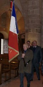 PHOTO PORTE DRAPEAU VERT LE GRAND