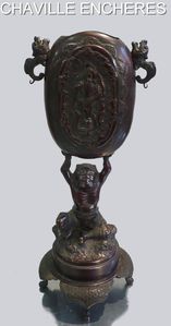 CHAVILLE ENCHERES Vase bronze Japon début 19ème 83 bis