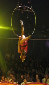 cirque FRATELLINI place Verdun 2010 10 12-trapeze