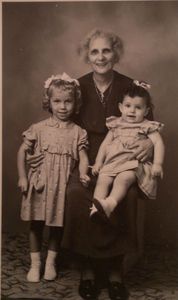 Con nonna Rosa e Marisa