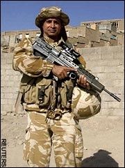 Un espion Iranien au service de S.M. la Reine d’Angleterre…