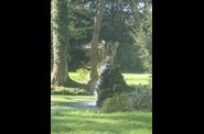 le-parc-de-l'office-de-tourisme- d'auffay