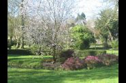 le-parc-de-l'office-de-tourisme- d'auffay