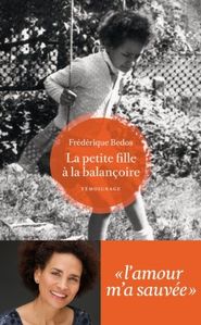 petite fille balançoire
