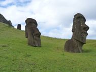 ILE DE PAQUES Carriere de Rao Raraku (13)