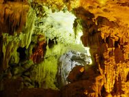 Baie d'Halong grotte de la surprise 2b