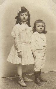 simone et son frere jean 1910