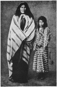 patagonian_mother_and_daughter_small.jpg