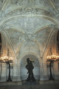 La statue sous l'escalier - Opéra Garnier DSC_2104.jpg