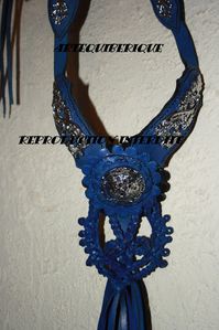 collier bleu 003
