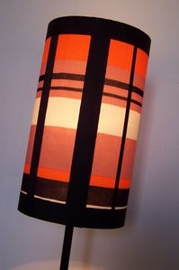 lampe-rayee-orange-all.jpg