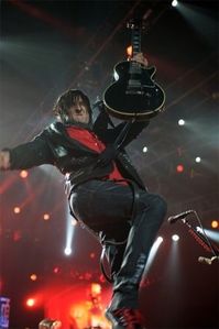 richard-fortus-gnr.jpg