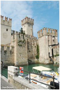 Sirmione Chateau Scaliger Lac de Garde Italie 01
