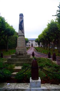 EO4-Monument-aux-morts--Vaur-al.jpg