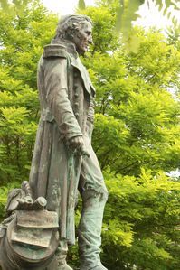 Statue-Sylvain-Charles-Val-e.jpg