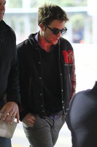 Rob Pattinson arriving @ VanCity airport 5