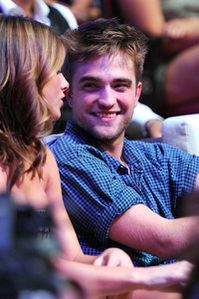 pattinsonlife-tca5571.jpg