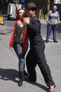 3.-Danseurs-de-tango-dans-la-rue.jpg