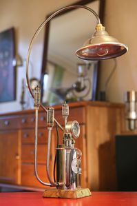 lampe récup ancien vaporisateur médical 2 detail1