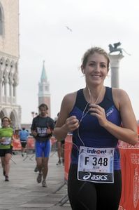 Venicemarathon 2014 (29^ ed.). Quando lo sport diventa unoccasione turistica e di divertimento anche per gli accompagnatori!