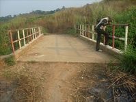 Pont sur piste agricole