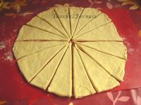 Copie-de-Croissants-et-pains-choco-feuilletes-006.jpg