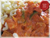 Dinde aux tomates, à la crème et aux poivrons2