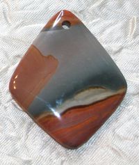 Pendentif-jaspe-mokaite-H4,7cm-poids 15g