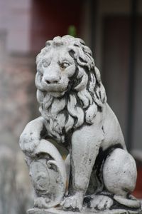 2011 0001