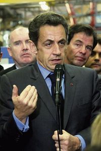 Sarkozy-agit-.jpg
