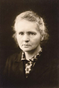 400px-Marie Curie c1920[1]