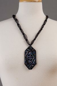 Pendentif art-déco bleu