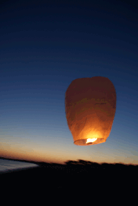 skylantern-envol-1.gif