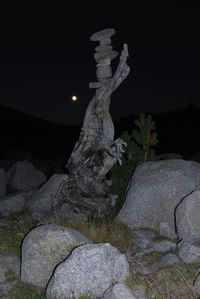 Cairn 1 avec lune