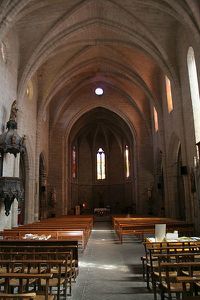 400px-Saint-Pargoire eglise nef