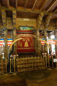 Kandy le temple de la dent de bouddha (4)