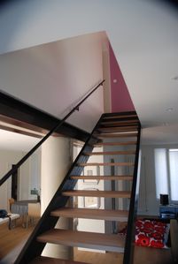 Escalier droit fer bois avec main courante