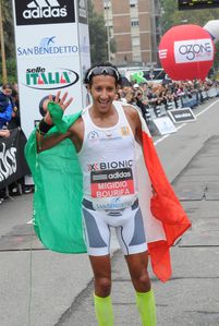 Migidio-Bourifa-Campione-Italiano-di-Maratona-sull-arrivo-0.jpg