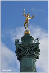 Paris Place de la Bastille Le genie de la Liberte 5