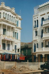 Tunis 2000-01