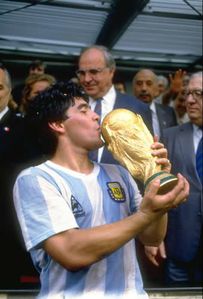 diego-maradona_1986.jpg