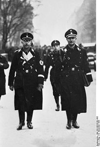 Himmler-_Karl_Wolff_.jpg