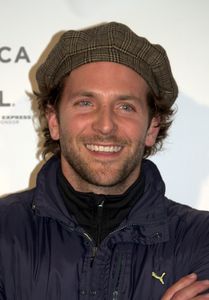Bradley_Cooper_at_the_2009_Tribeca_Film_Festival.jpg