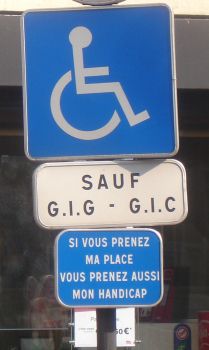 http://img.over-blog.com/209x350/1/75/17/49/France/place-handicap-s.jpg