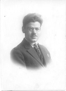 Tahar Sfar en 1925 etudiant à Paris